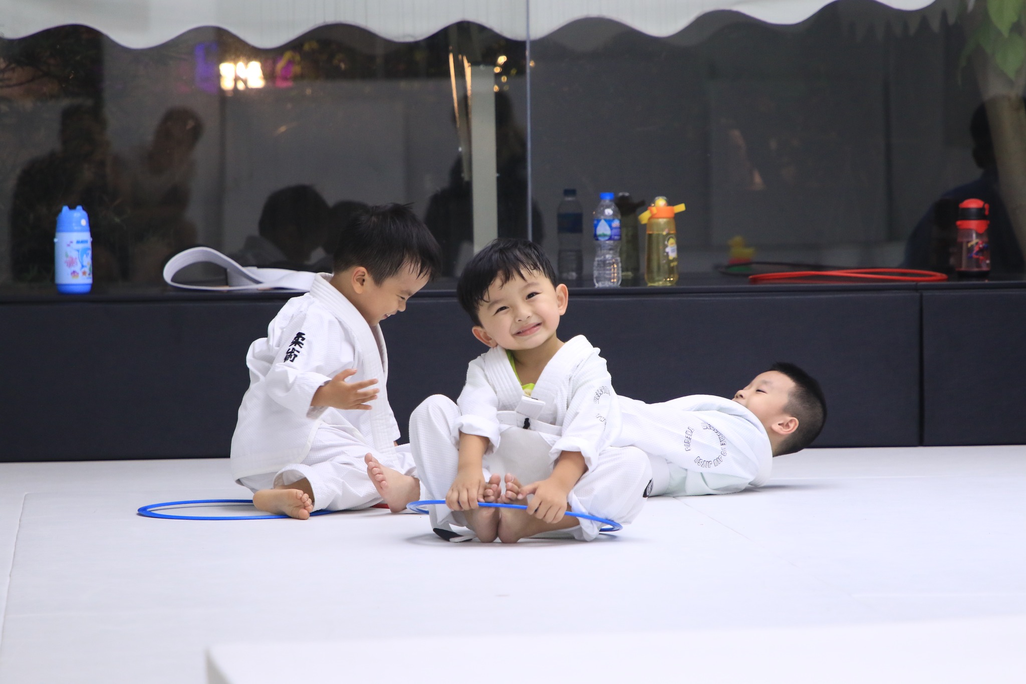 Giúp con bạn luôn năng động với Brazilian JiuJitsu.